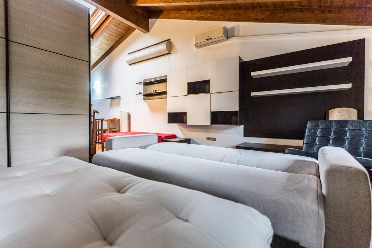 Emilia Levante 2, Bologna By Short Holidays Apartman Kültér fotó